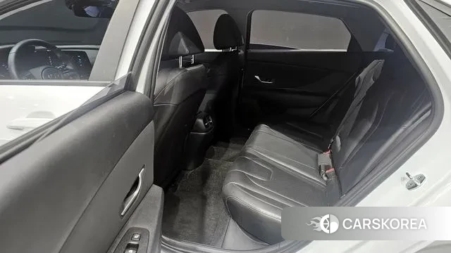 Hyundai Avante (CN7) 2022 Белый из Кореи, фото 3