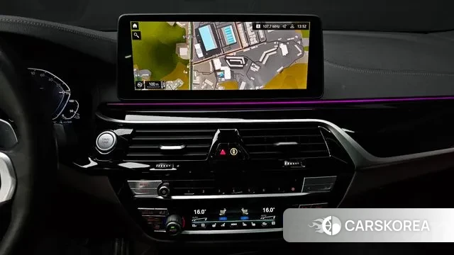 BMW 5 Series (G30) 2022 Синий из Кореи, фото 3