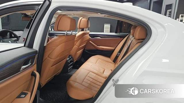 BMW 5 Series (G30) 2020 Белый из Кореи, фото 3