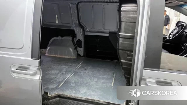 Hyundai Staria 2022 Серебряный из Кореи, фото 3