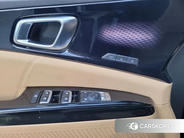 Kia Carnival 4th generation 2023 Черный из Кореи, фото 3