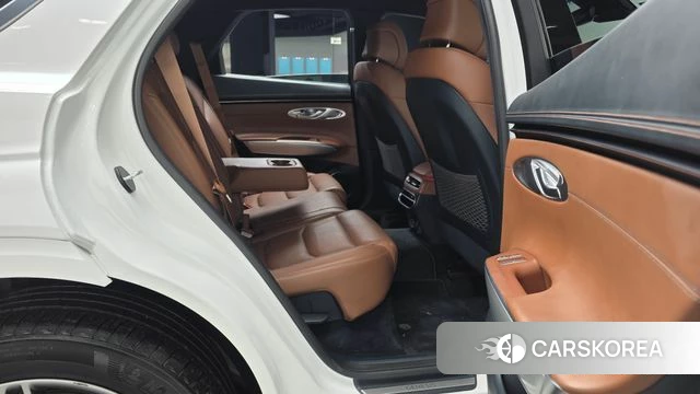 Genesis GV70 2023 Белый из Кореи, фото 3