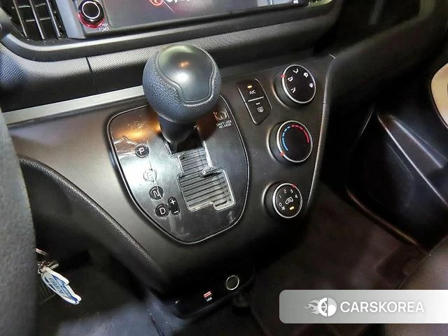 Kia The New Kia Ray 2023 Белый из Кореи, фото 3