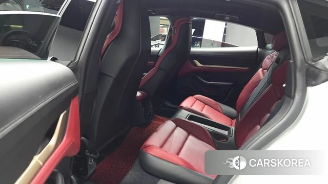 Porsche Taycan 2022 Белый из Кореи, фото 3