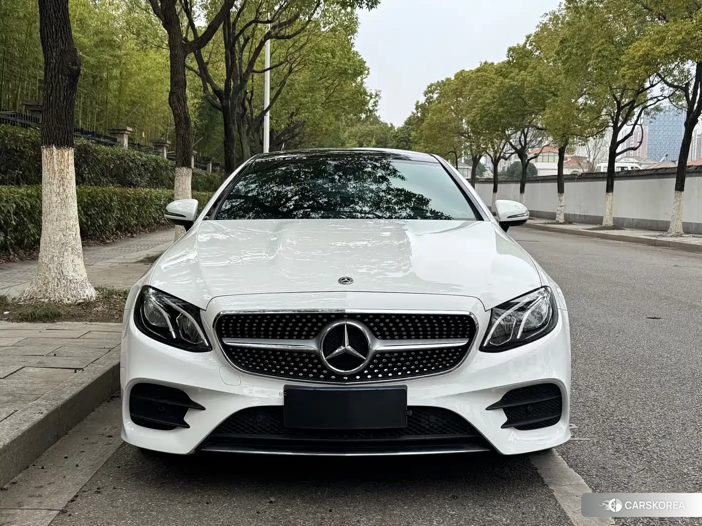 Mercedes-Benz E-Class 2021 Белый из Китая, фото 3