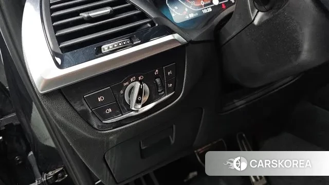 BMW X3 (G01) 2021 Черный из Кореи, фото 3