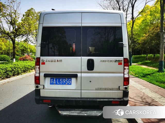 Dongfeng Yufeng 2020 Серебристо-серый из Китая, фото 3
