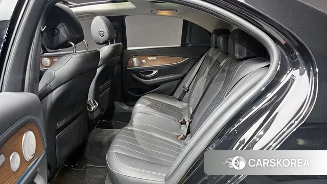 Mercedes-Benz E-Class W213 2019 Черный из Кореи, фото 3