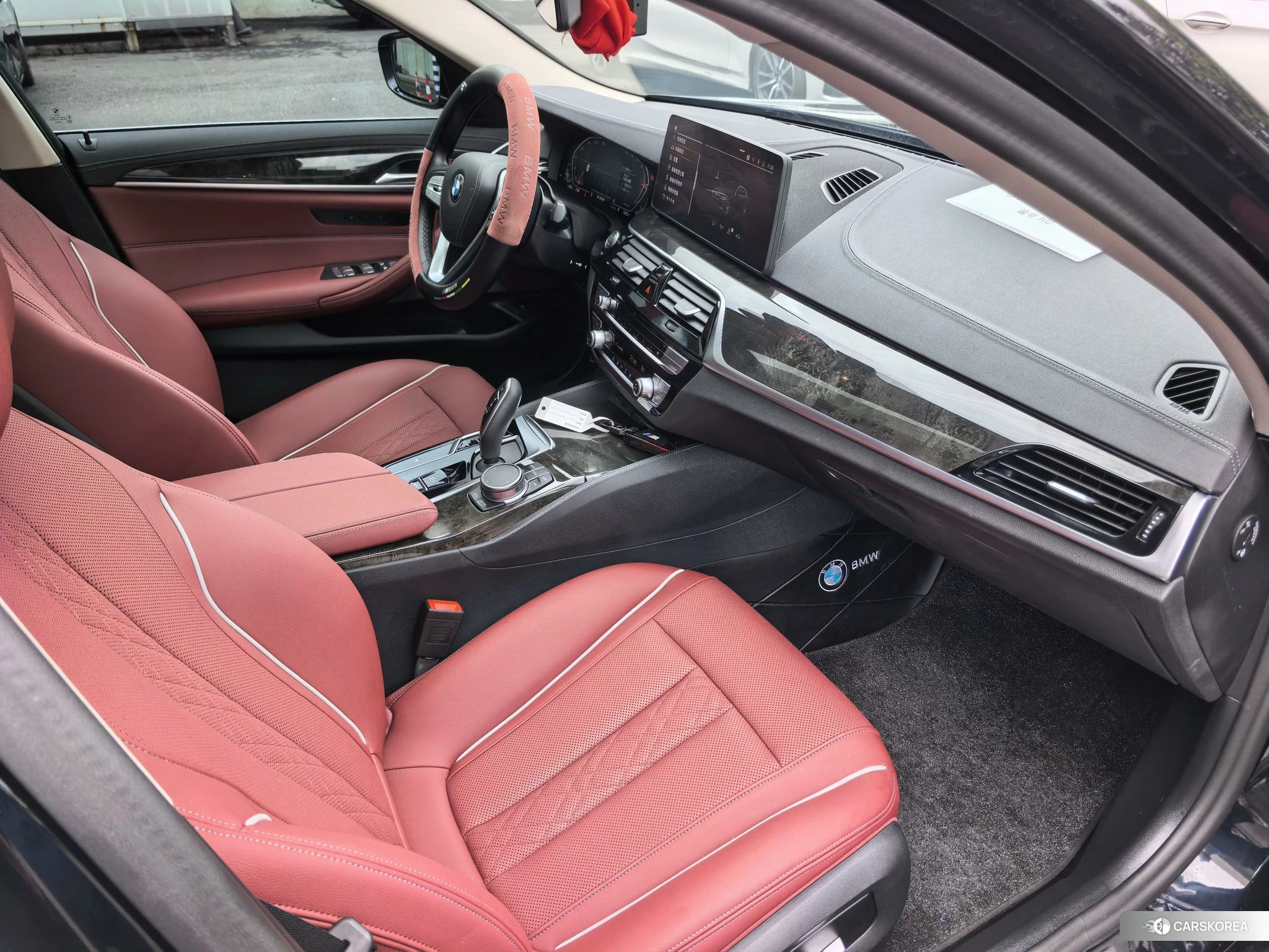 BMW 5 series 2022 Черный из Китая, фото 3