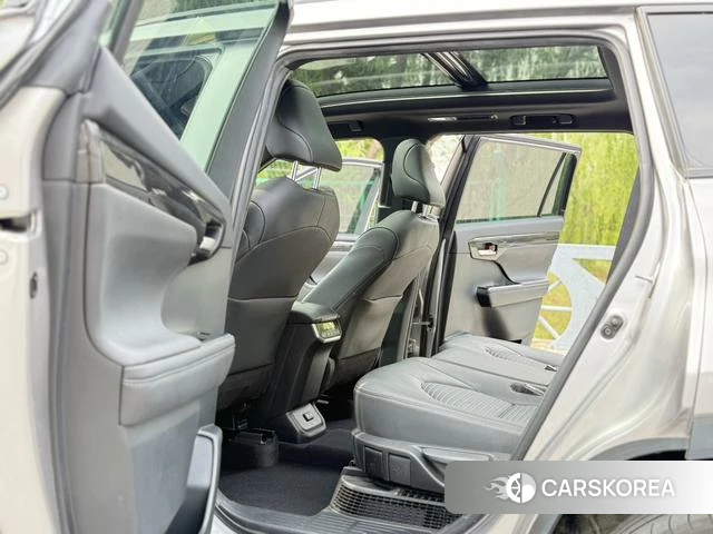 Toyota Crown Lufang 2023 Темно-серый из Китая, фото 3