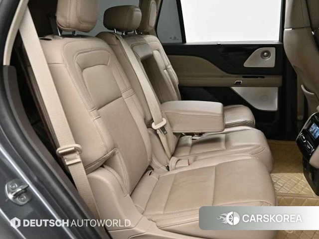 Lincoln Aviator 2nd generation 2021 Серый из Кореи, фото 3