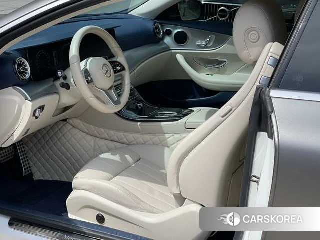 Mercedes-Benz E-class (imported) 2019 Темно-серый из Китая, фото 3