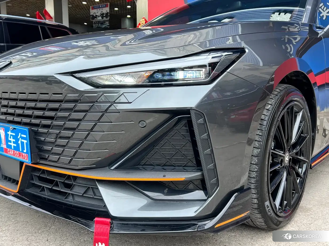 Chang'an UNI-V 2025 Silver/gray из Китая, фото 3