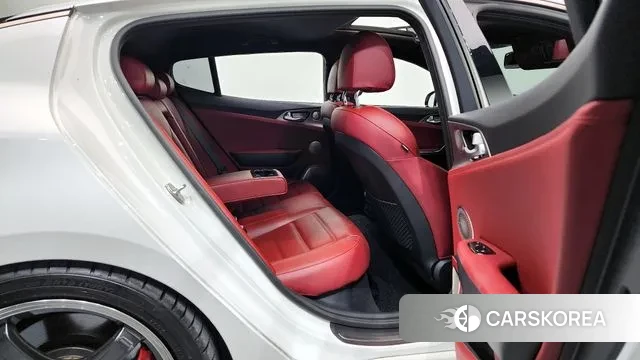 Kia Stinger 2019 Белый из Кореи, фото 3