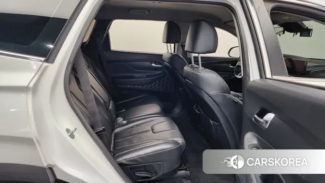 Hyundai The New Santa Fe 2022 Белый из Кореи, фото 3