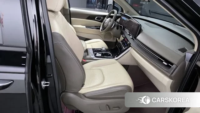 Kia Carnival 4th generation 2023 Черный из Кореи, фото 3