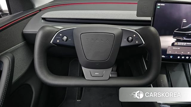Tesla Model Y 2025 Черный из Кореи, фото 3