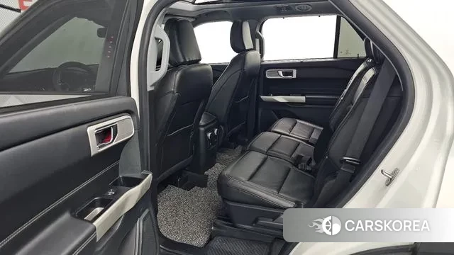 Ford Explorer 6th Generation 2022 Белый из Кореи, фото 3