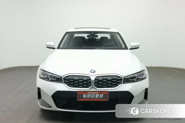BMW 3 series 2024 Белый из Китая, фото 3