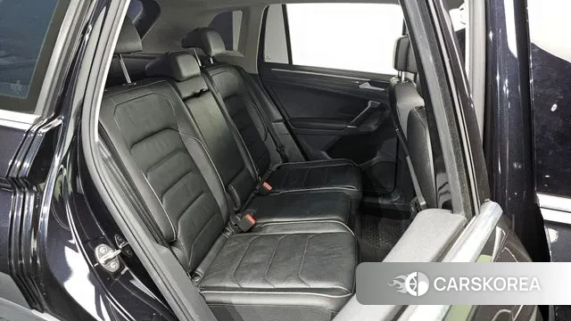 Volkswagen Tiguan second Generation 2018 Черный из Кореи, фото 3