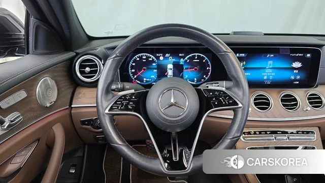 Mercedes-Benz E-Class W213 2022 Серый из Кореи, фото 3