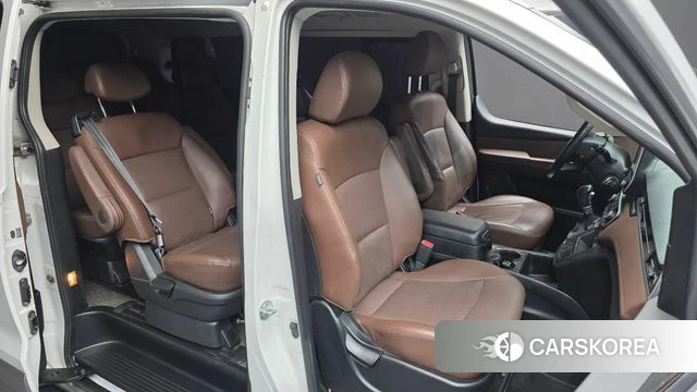 Hyundai The New Grand Starex 2018 Белый из Кореи, фото 3