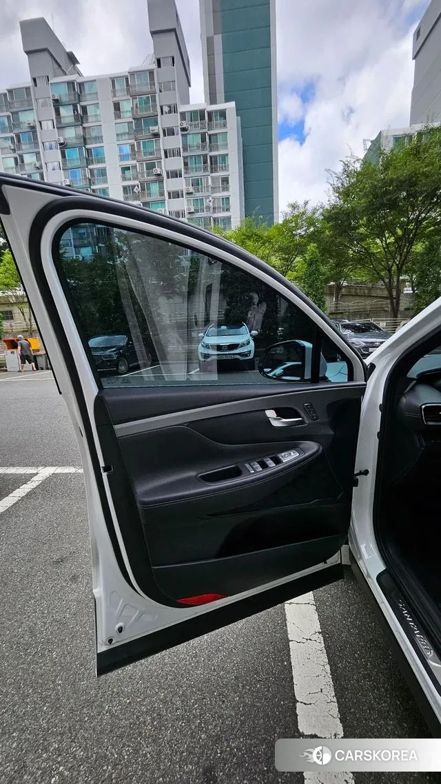 Hyundai The New Santa Fe 2023 Белый из Кореи, фото 3