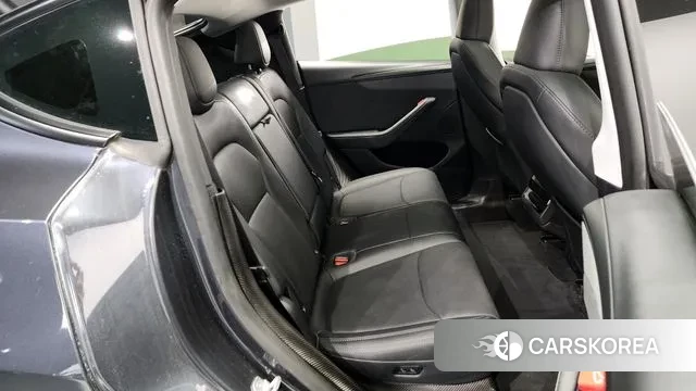 Tesla Model Y 2025 Серый из Кореи, фото 3