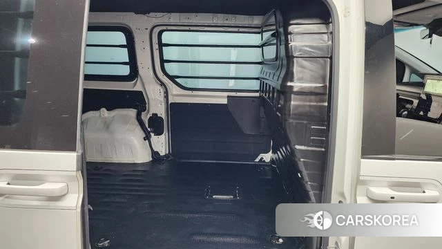 Hyundai Staria 2025 Белый из Кореи, фото 3