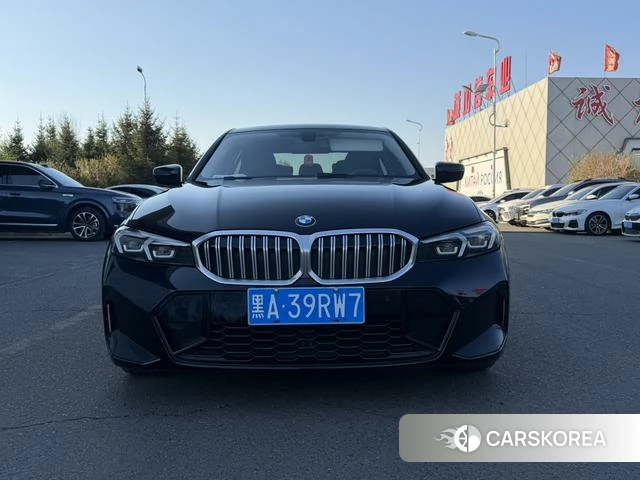 BMW 3 series 2023 Черный из Китая, фото 3