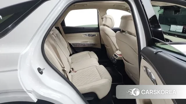 Genesis GV70 2023 Белый из Кореи, фото 3