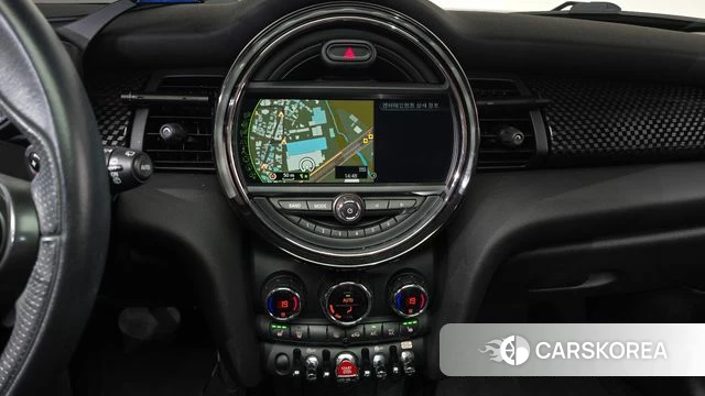 Mini Cooper S 2018 Черный из Кореи, фото 3