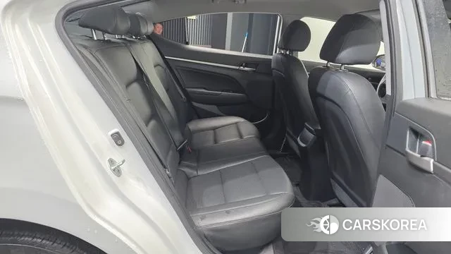 Hyundai Avante AD 2018 Белый из Кореи, фото 3