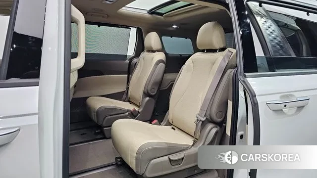 Kia Carnival 4th generation 2022 Белый из Кореи, фото 3
