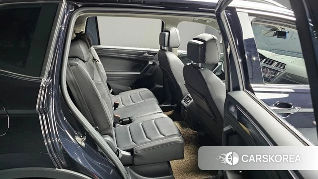 Volkswagen Tiguan Allspace 2020 Черный из Кореи, фото 3