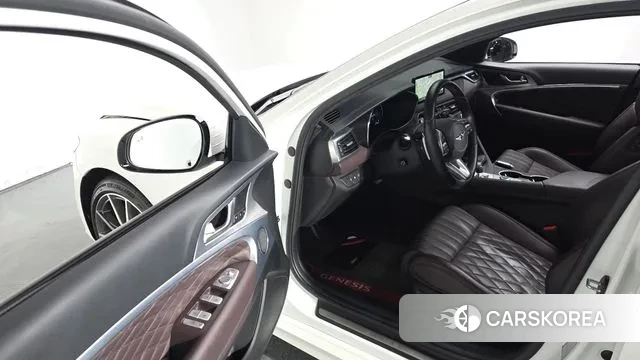 Genesis The New G70 2023 Белый из Кореи, фото 3