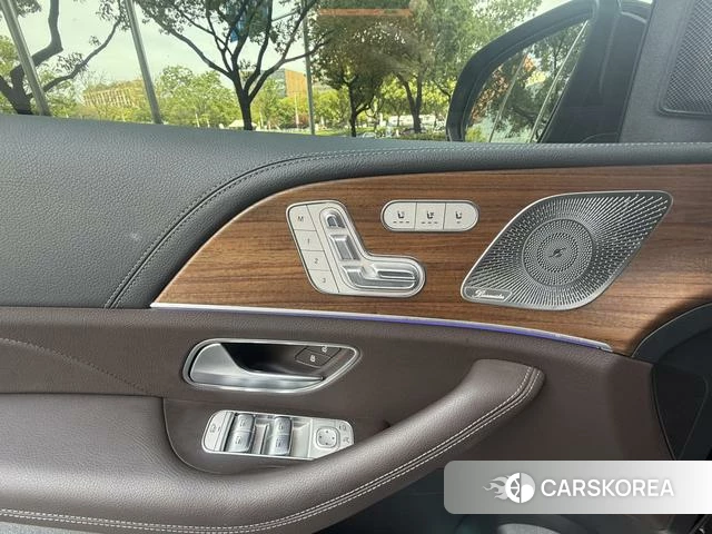 Mercedes-Benz GLS 2023 Черный из Китая, фото 3