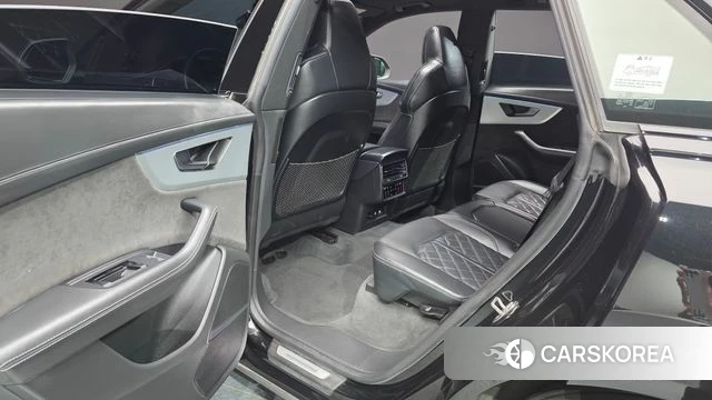 Audi Q8 (4M) 2022 Черный из Кореи, фото 3