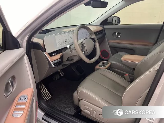 Hyundai Ionic 5 2021 Серебристо-серый из Кореи, фото 3