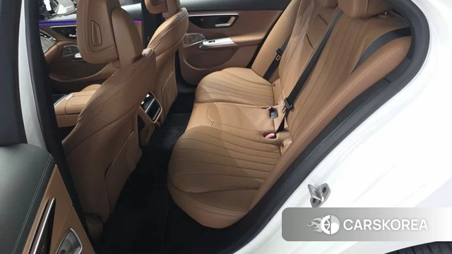 Mercedes-Benz E-Class W214 2026 Белый из Кореи, фото 3
