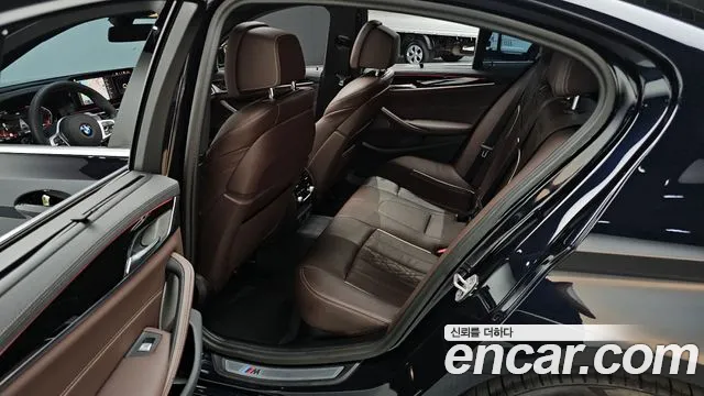 BMW 5 Series (G30) 2023 Черный из Кореи, фото 3