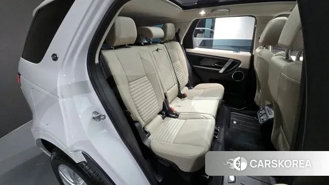 Land Rover Discovery Sports 2nd Generation 2025 Белый из Кореи, фото 3