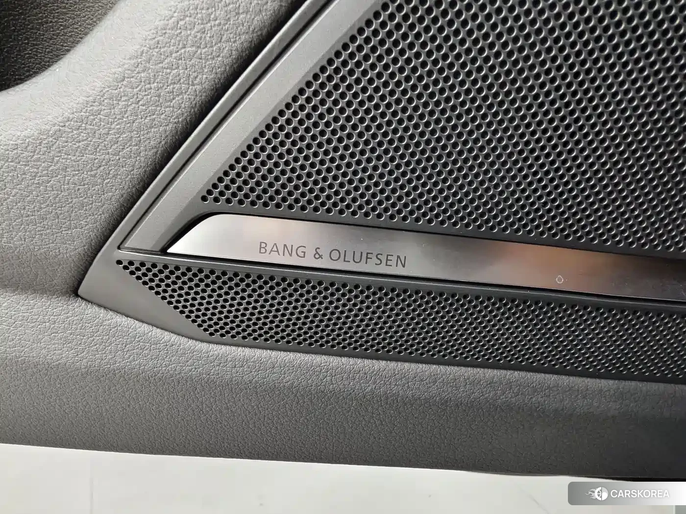 Audi RS 6 2026 Черный из Китая, фото 4