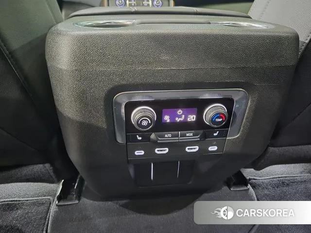 Chevrolet (GM Daewoo) Tahoe 2022 Черный из Кореи, фото 3