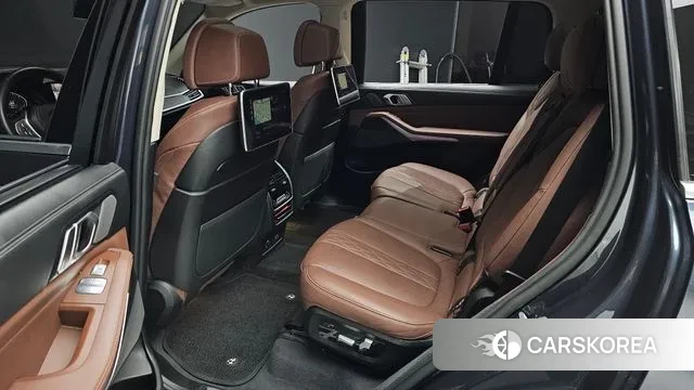 BMW X7 (G07) 2022 Цвет галактики из Кореи, фото 3