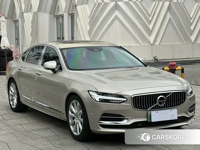 Volvo S90 PHEV 2019 Серебристо-серый из Китая, фото 3
