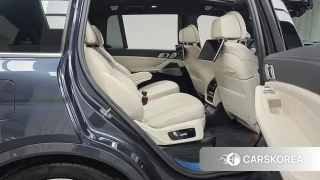 BMW X7 (G07) 2022 Серый из Кореи, фото 3