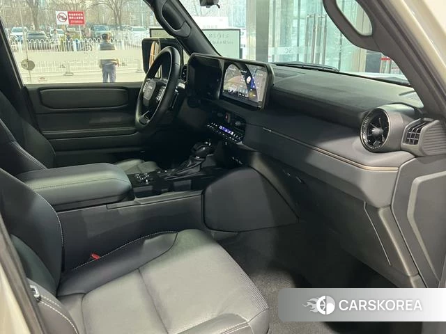 Toyota Prado 2025 Белый из Китая, фото 3