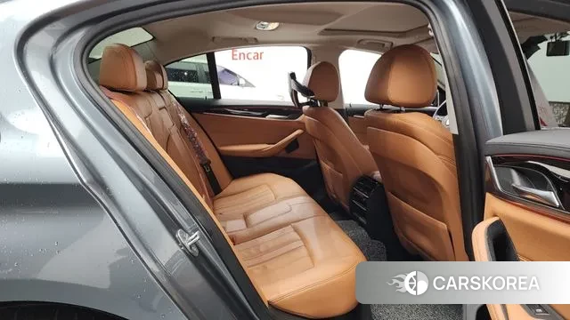 BMW 5 Series (G30) 2018 Серый из Кореи, фото 3