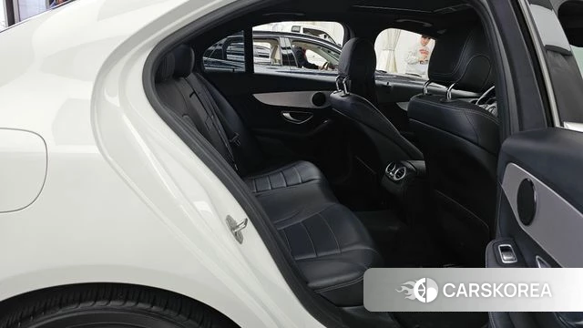 Mercedes-Benz C-Class W205 2018 Белый из Кореи, фото 3